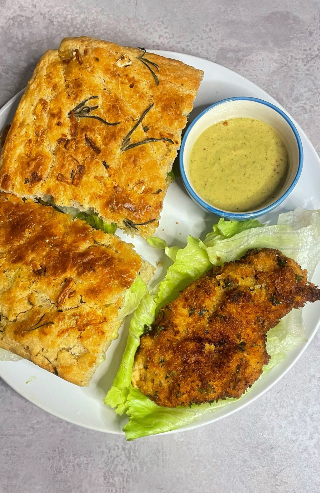 Garlic Rosemary Focaccia Bread with Panko Crusted Crispy Chicken and Honey Mustard Mayo&nbsp;dressing